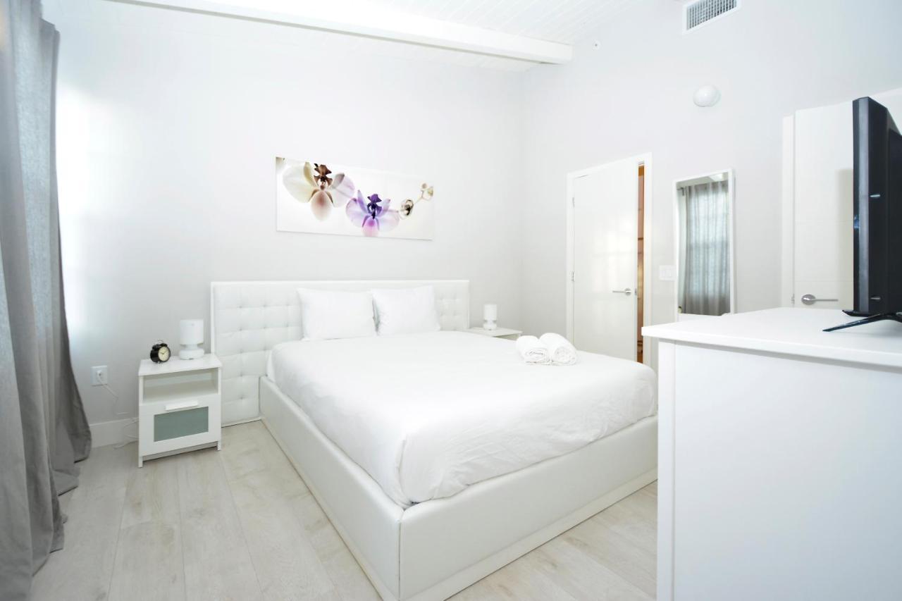 Apartments On Collins Miami Beach Exterior foto